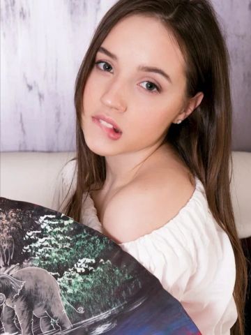 София Яркая Внешность Кириши